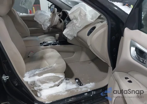 2015 Nissan Pathfinder S из США, поврежденный, VIN 5N1AR2MM4FC649550